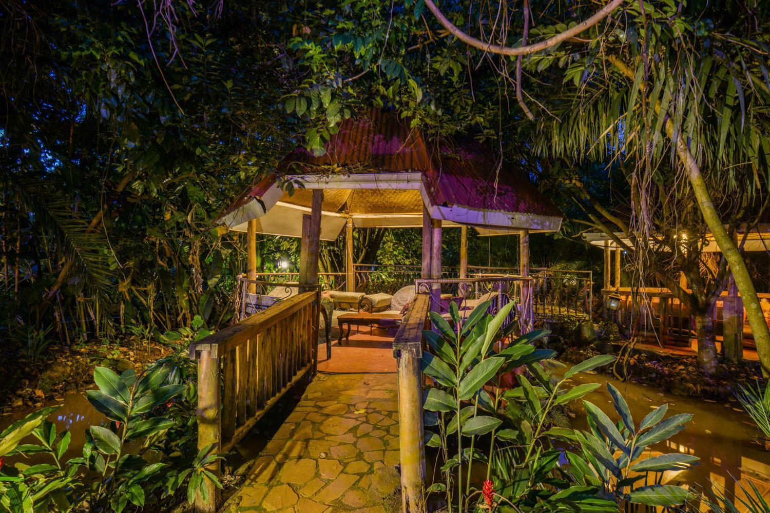 Malakai Eco Lodge Kitende Εξωτερικό φωτογραφία