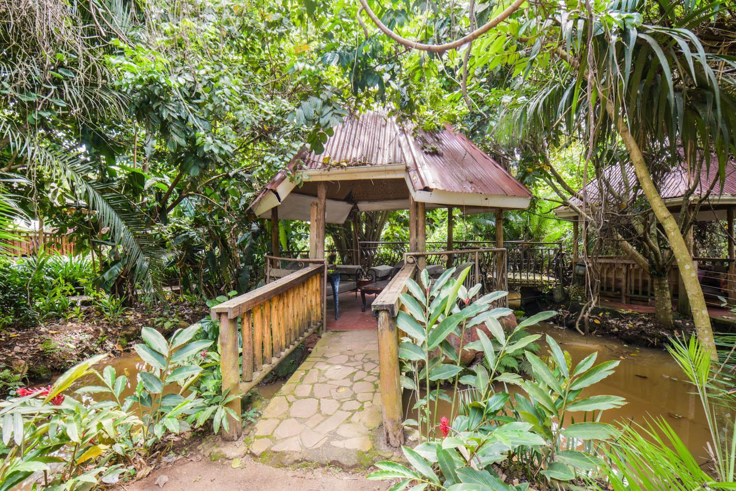 Malakai Eco Lodge Kitende Εξωτερικό φωτογραφία